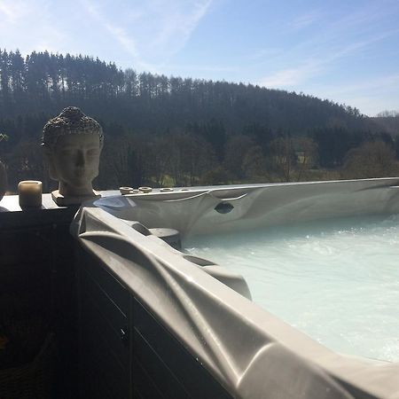 At Home - Jacuzzi Privatif Gesves Quarto foto